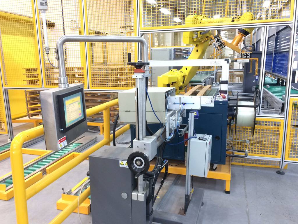 汽车制造流水线设备搬运