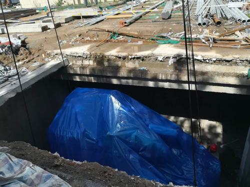 玉石泰山石吊装搬运