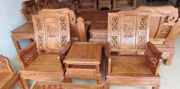 黄花梨红木制品吊装搬运