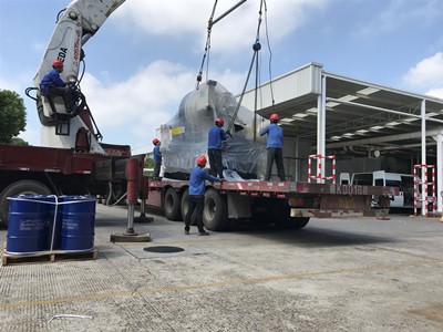 机器设备人工垂直吊装搬运